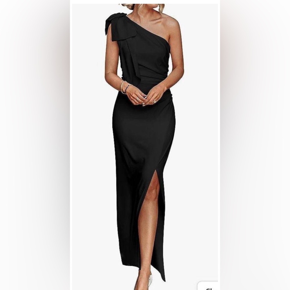 Black One Shoulder Slit Cocktail Gown